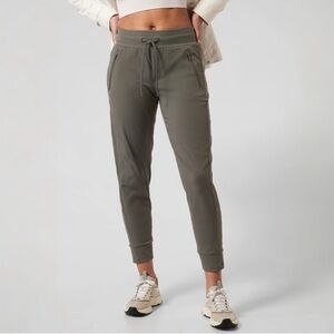 Olive Green Athleta Women's Trekkie Jogger Pants
